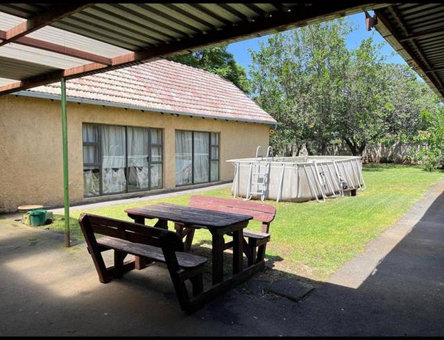 3 BEDROOM HOUSE FOR SALE IN LAMBTON